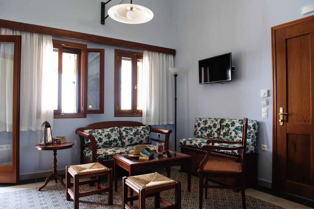Alisahni Beachfront Villas Kiotari Bagian luar foto